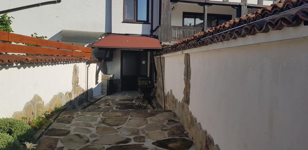 Часовника Triavna Exterior foto