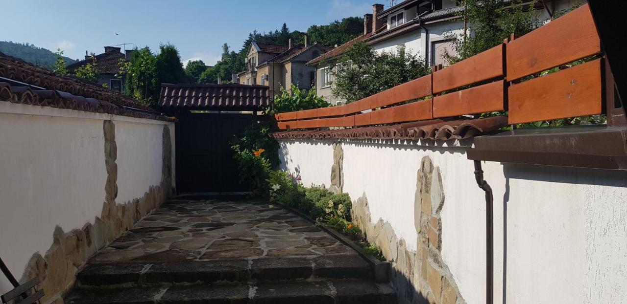 Часовника Triavna Exterior foto