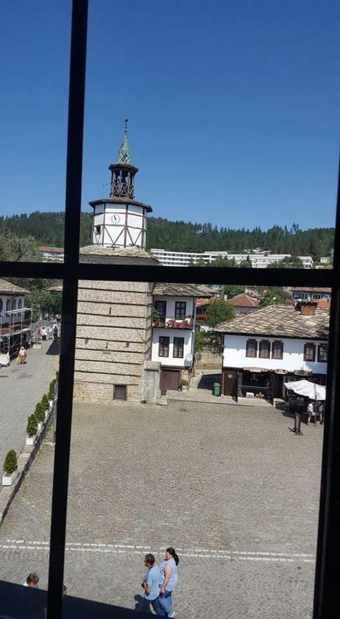 Часовника Triavna Exterior foto